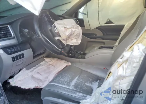 2018 Toyota Highlander Se from USA, damaged, VIN 5TDJZRFH3JS532143